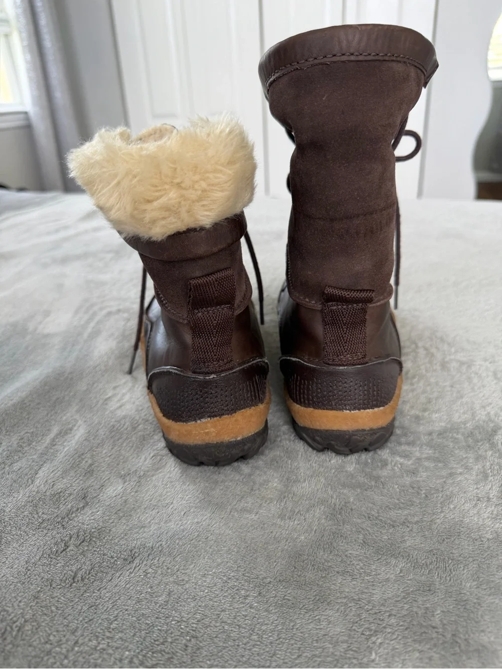Merrell Brown Lace-Up Waterproof Winter Boot with Cream Faux-Fur Collar